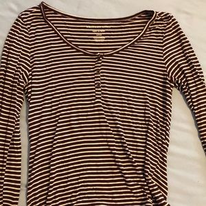 Long sleeve American eagle top